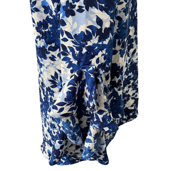 VINCE CAMUTO Floral Ruffle V-Neck Loose Blouse Top Flutter Sleeves Blue Medium - Picture 9 of 12